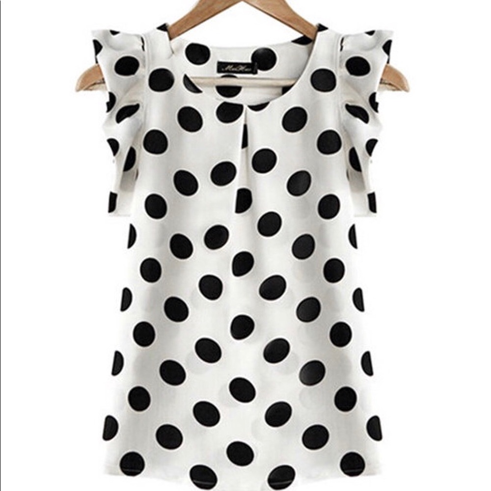 Polka dot top NWT